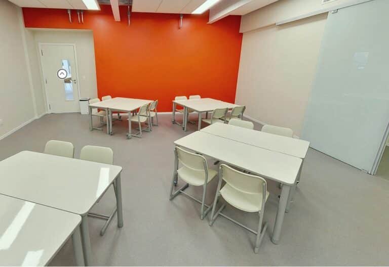 Ambiente escolar feito por metadil